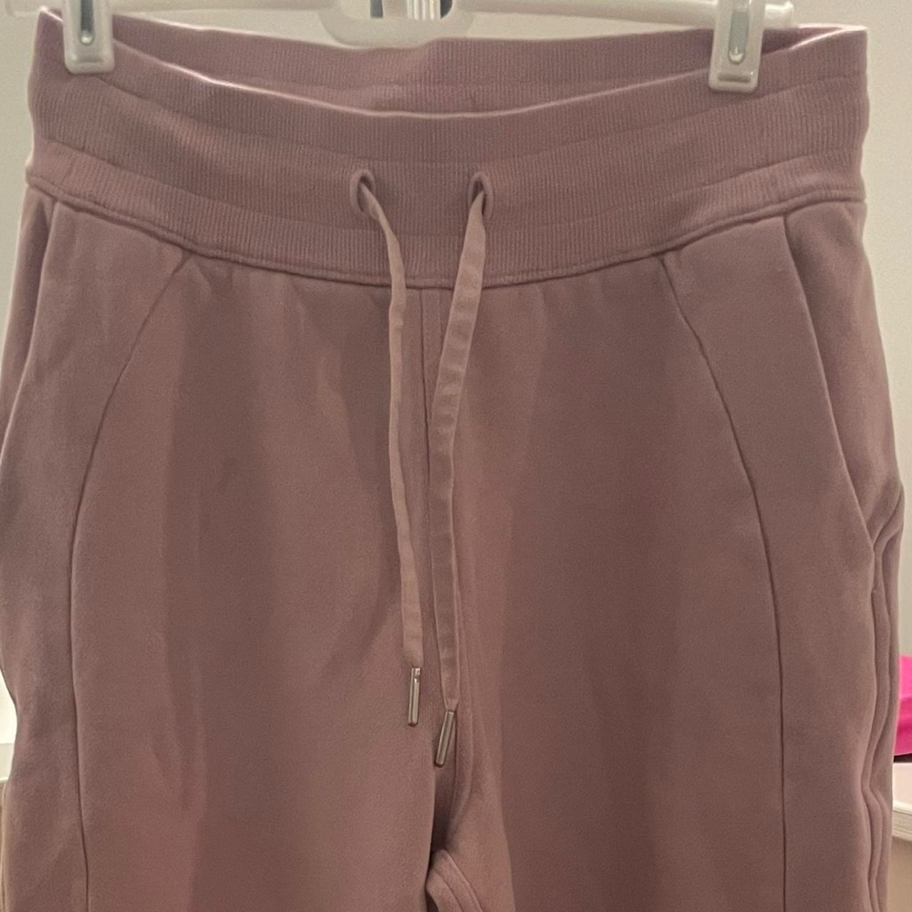Pink lululemon scuba sweatpants